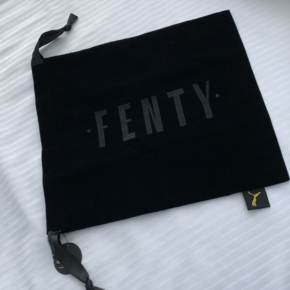 Fenty Velvet Logo Bag - Picture 4 of 8